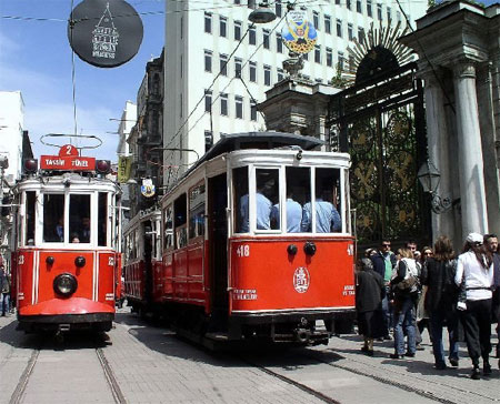 Tünel ve Nostaljik Tramvay`da aktarma